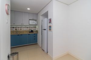 Image 18 - 842352