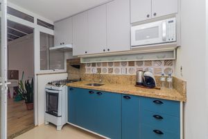 Image 19 - 842352