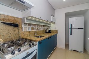 Image 20 - 842352