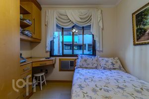 Image 13 - 842364