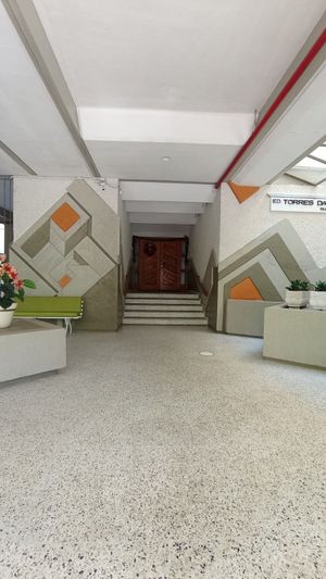 Image 21 - 842367