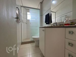 Image 13 - 842387