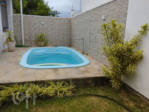 Image 9 - 842424
