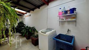 Image 5 - 842436