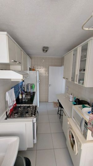 Image 4 - 842437