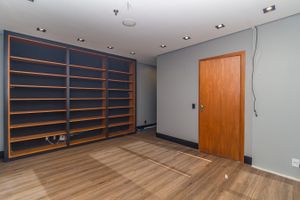 Image 15 - 842445