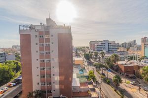 Image 18 - 842445