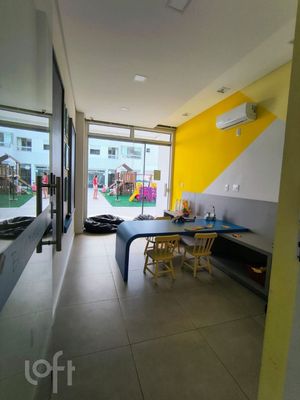 Image 33 - 842490