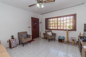 Image 1 - 842520