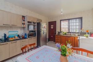 Image 21 - 842520