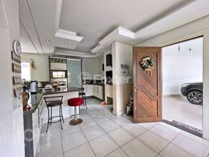 Image 4 - 842541