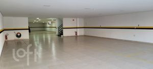 Image 32 - 842555
