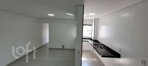Image 3 - 842555