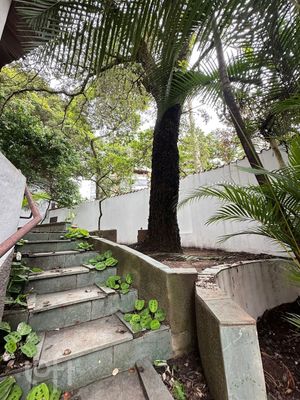Image 34 - 842580