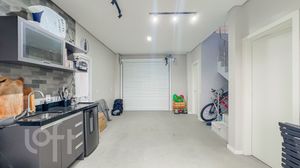 Image 35 - 842596