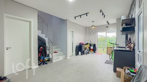 Image 33 - 842596