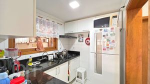 Image 11 - 842654