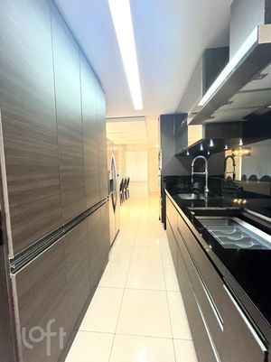 Image 8 - 842664