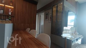 Image 19 - 842715