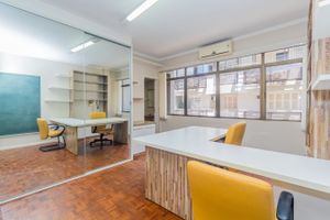 Image 13 - 842731