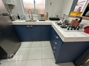 Image 3 - 842740