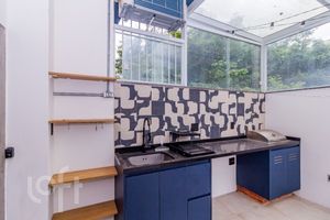 Image 5 - 842766