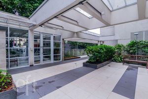 Image 44 - 842766