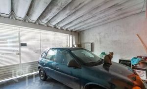 Image 9 - 842785