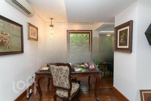Image 8 - 842787