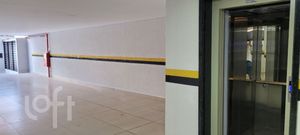 Image 32 - 842798