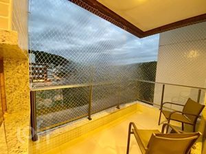 Image 9 - 842823
