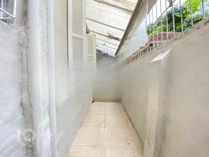 Image 7 - 842834
