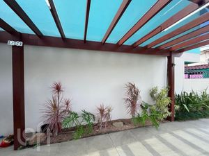 Image 16 - 842837