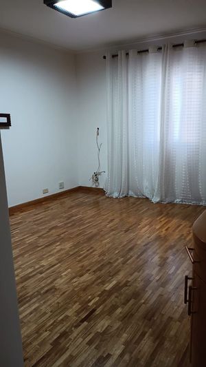 Image 18 - 842874