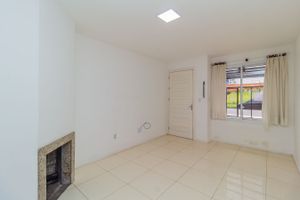 Image 4 - 842906