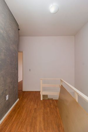 Image 10 - 842906