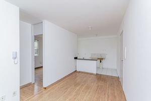 Image 3 - 842953
