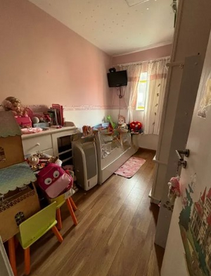 Image 3 - 842996