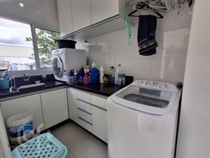 Image 19 - 842997