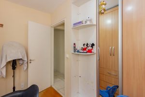 Image 14 - 843267
