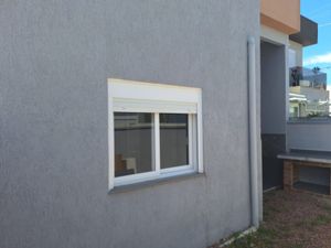 Image 31 - 843332