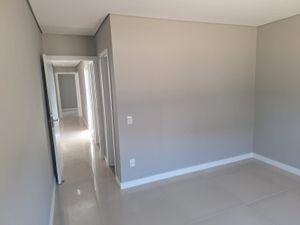 Image 19 - 843332