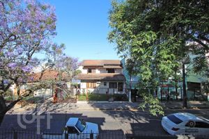 Image 13 - 843375