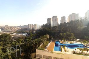Image 24 - 843412