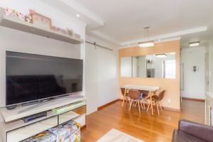 Image 7 - 843621