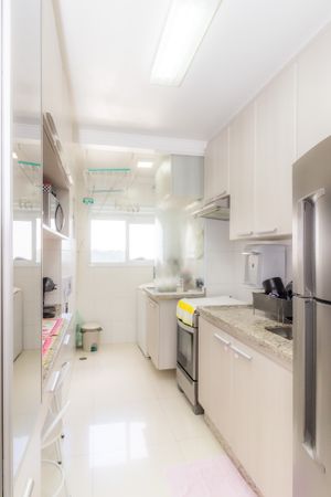 Image 32 - 843621