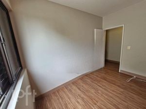 Image 8 - 843804