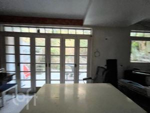 Image 11 - 843921