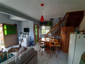 Image 1 - 843943