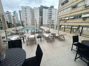 Image 21 - 843973